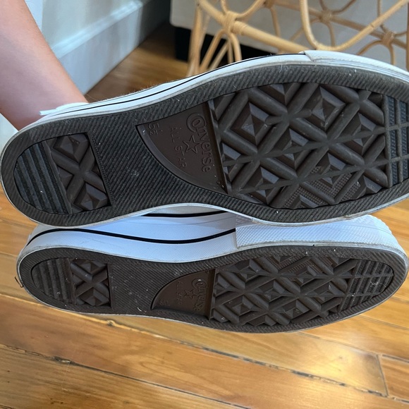 Women’s white platform converse - Picture 3 of 6